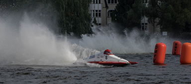 星空app官网下载-“世界游泳锦标赛：2025新加坡赛场泳池掀起速度与优雅的碰撞”  第3张